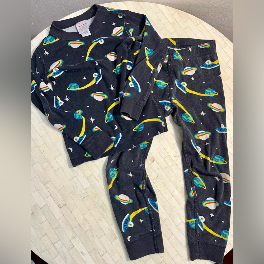 Hanna Andersson Space & Alien Spaceship Pajama Set size 4 or 100cm